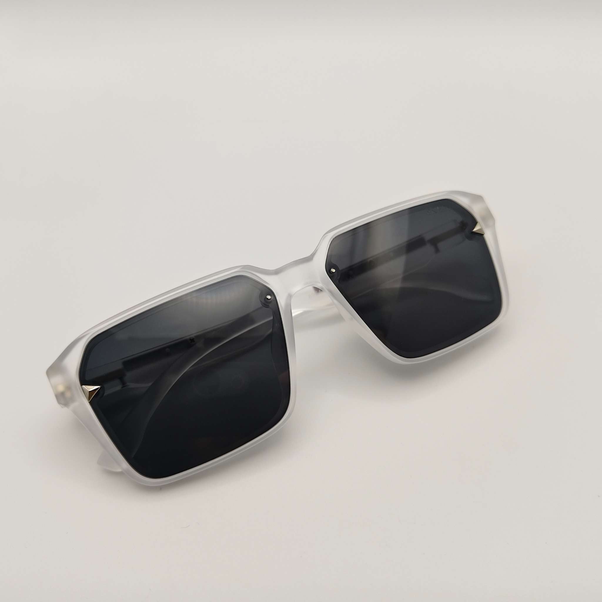 Crystal Clear Square Frame Sunglasses – Transparent Frame with Black Lens