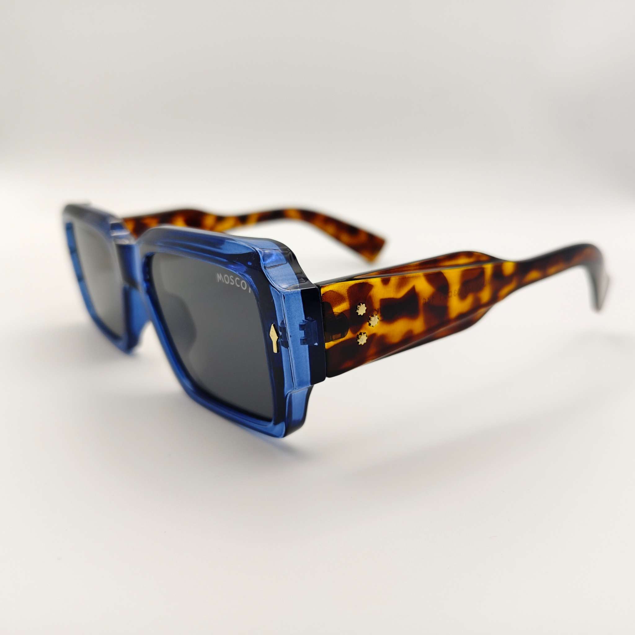 Blue Transparent Square Sunglasses with Tortoise Pattern Temples – Fashion Eyewear
