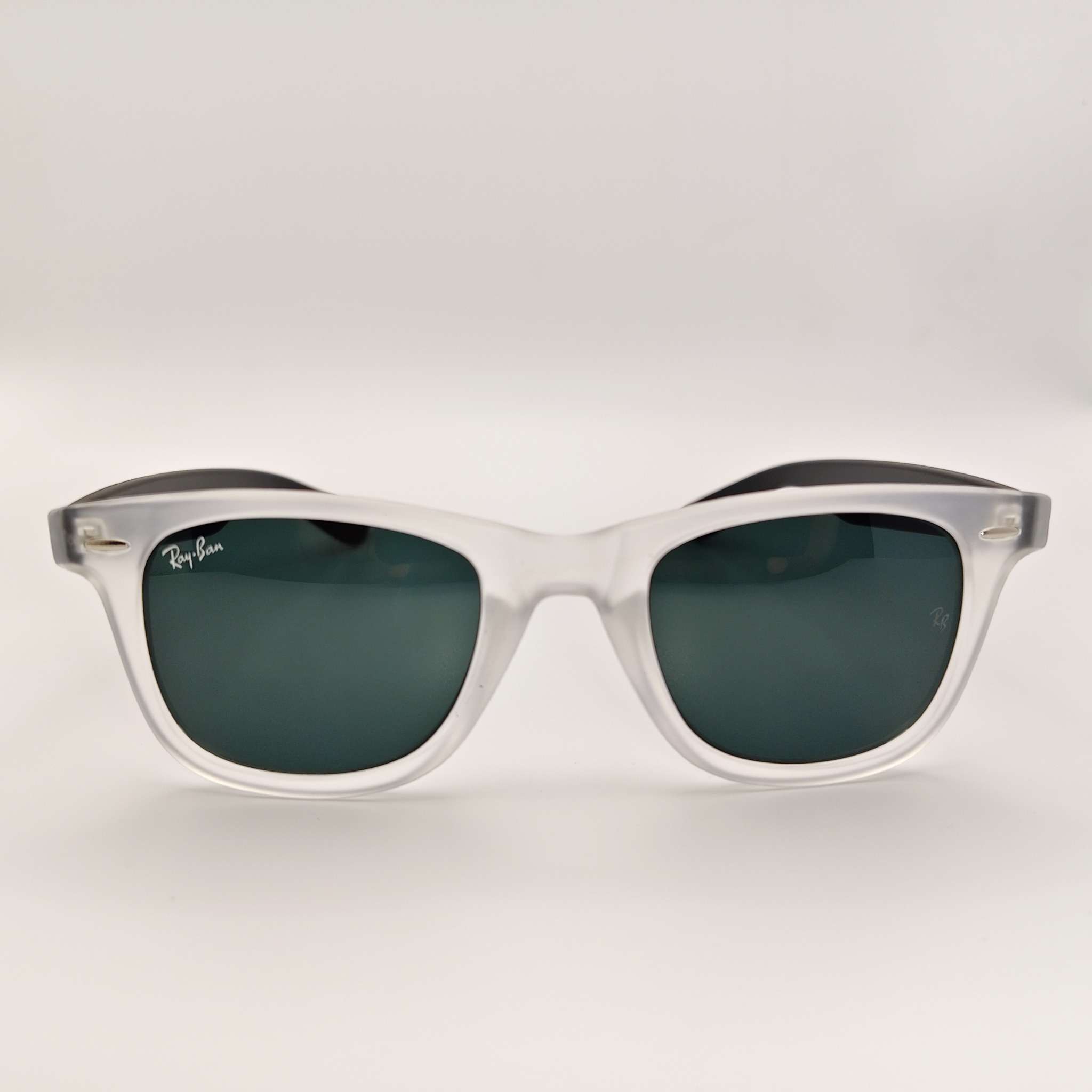 Clear Frame Green Lens Sunglasses – Classic Fashion Eyewear